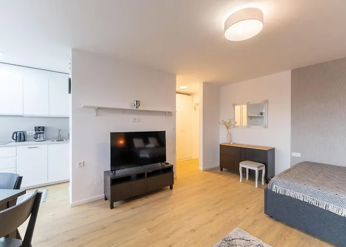 Apartman Elegant Tour As Gilly With Open Views And A Balcony In The Center